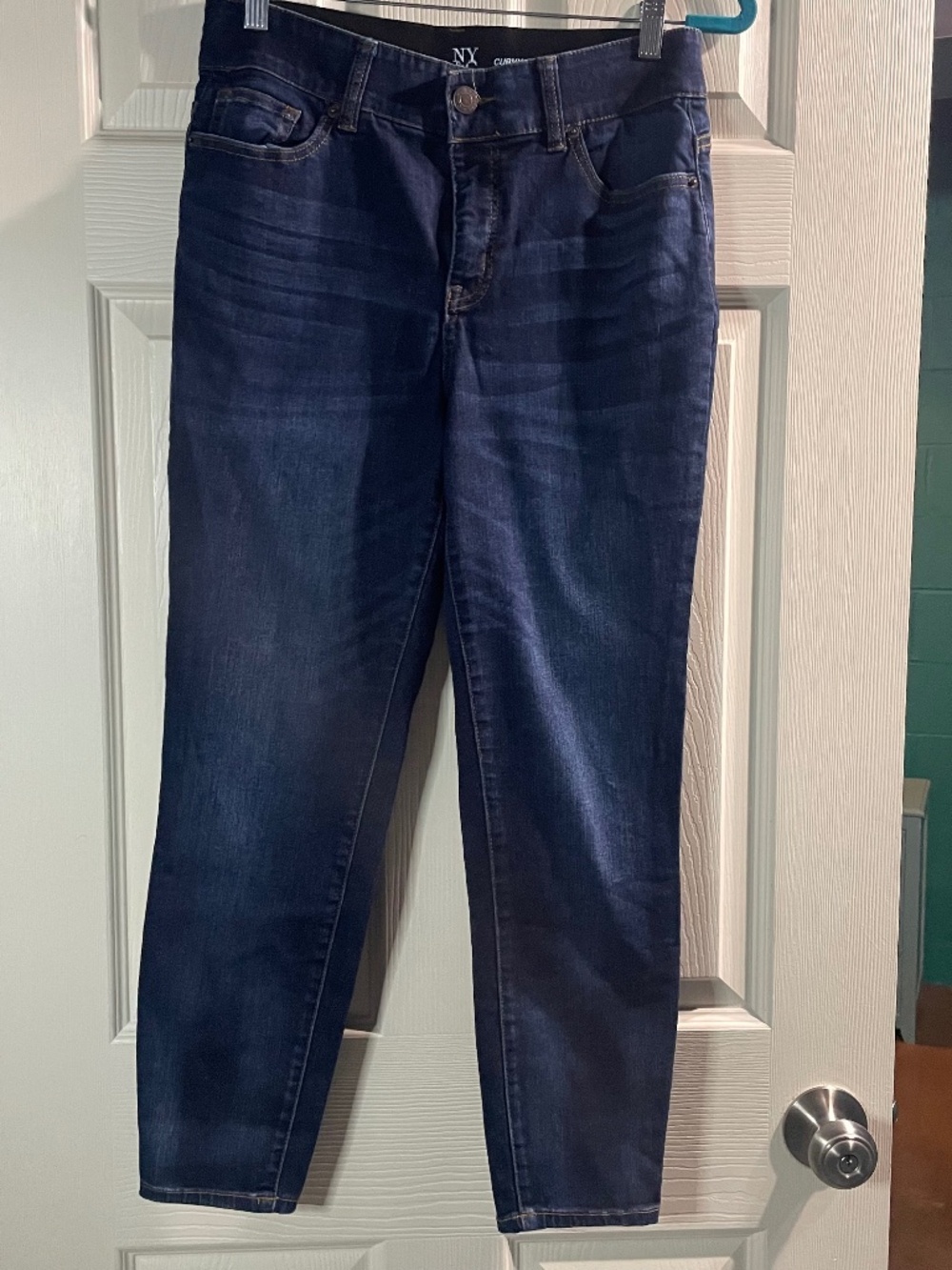 NY&C Curvy Sculpting Skinny Jeans